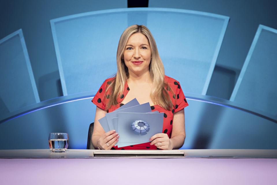 Only Connect S17,13-07-2021,Only Connect S17 - Presenter Generics,Presenter Generics,Victoria Coren Mitchell,Picture shows: Victoria Coren Mitchell ,Parasol Media Limited,Rory Lindsay
