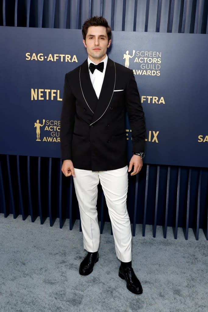 Phil Dunster attends the 30th Annual Screen Actors Guild Awards at Shrine Auditorium and Expo Hall on February 24, 2024 in Los Angeles, California.