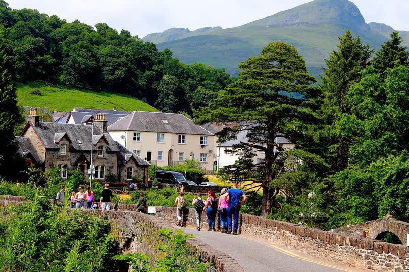 The service connects Killin with Callander and neighbouring villages