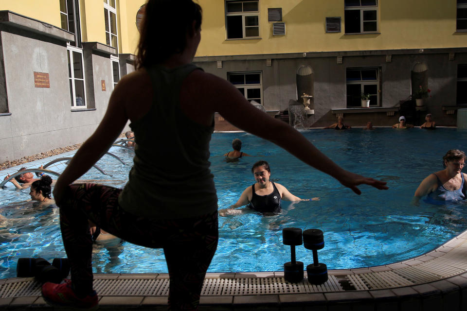 <p>Bathers work out at the Lukacs Bath in Budapest, Hungary on June 23, 2016. (REUTERS/Bernadett Szabo) </p>