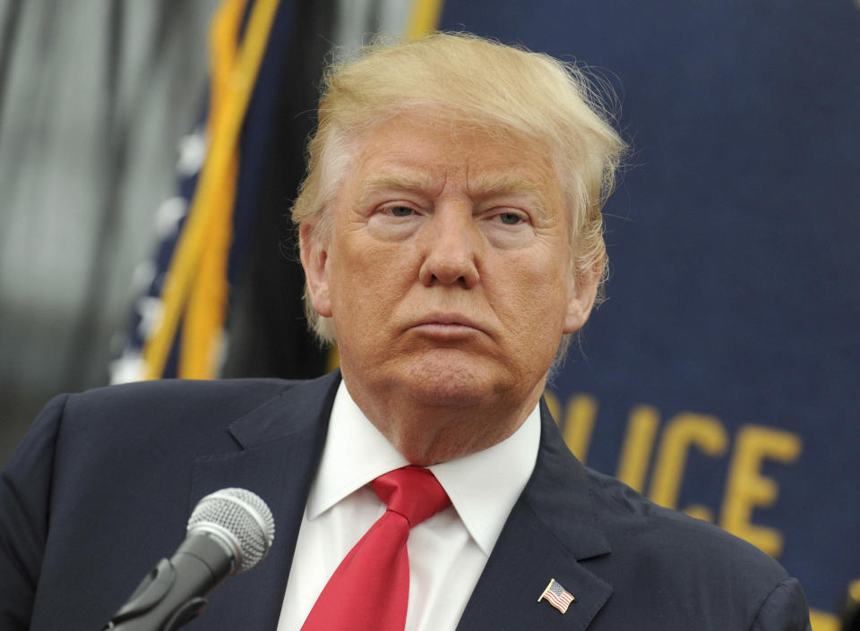 SEPTEMBER 28th 2020: According to a report in The New York Times, Donald Trump paid $750 in federal income tax in both 2016 and 2017. - File Photo by: Dennis Van Tine/STAR MAX/IPx 2016 4/17/16 Donald Trump campaigns in Staten Island, New York City. (NYC)