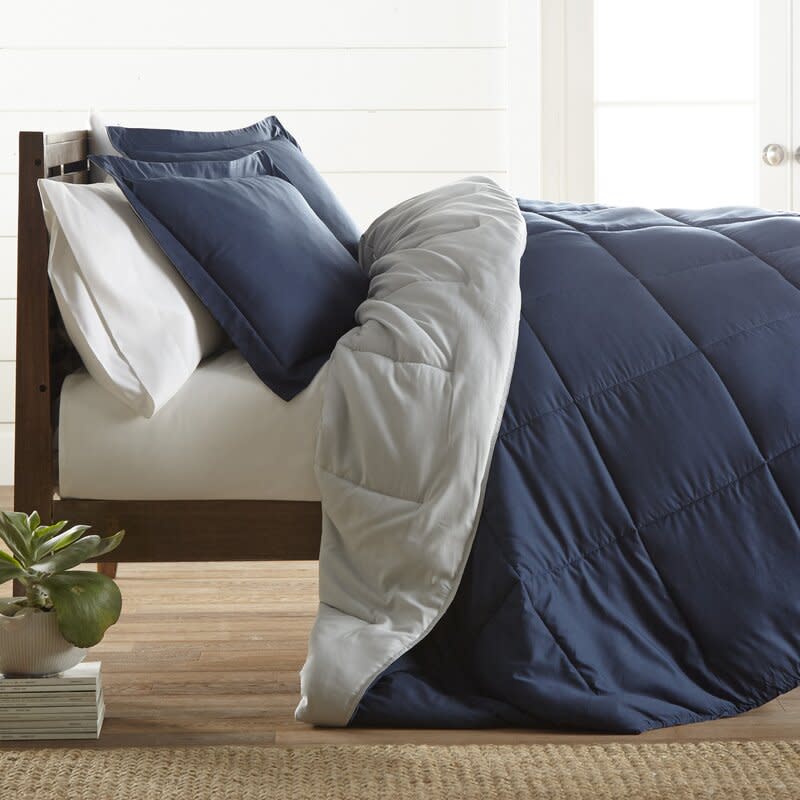 Powhattan Ultra Soft Down Alternative Reversible Comforter Set