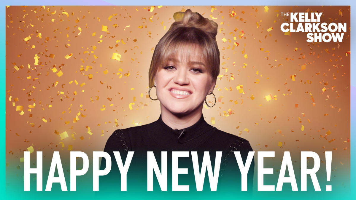 Kelly Clarkson Teases 'Big' 2024 Announcement & New Year's Resolutions