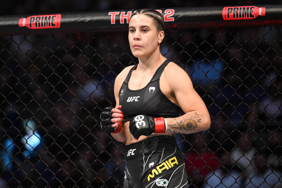 Mar 18, 2023; London, UNITED KINGDOM; Jennifer Maia (red gloves) prepares to fight Casey O’Neill (not pictured) during UFC 286 at O2 Arena. Mandatory Credit: Per Haljestam-USA TODAY Sports