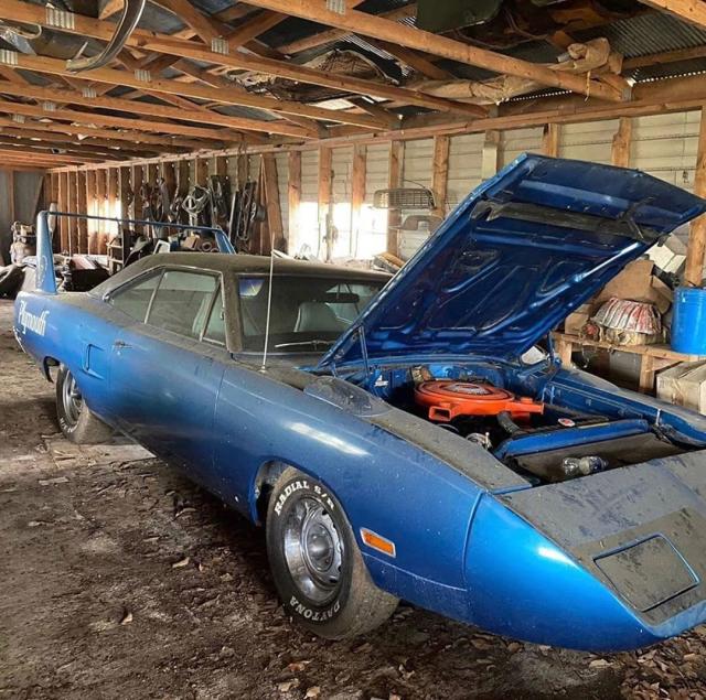 1969 roadrunner superbird