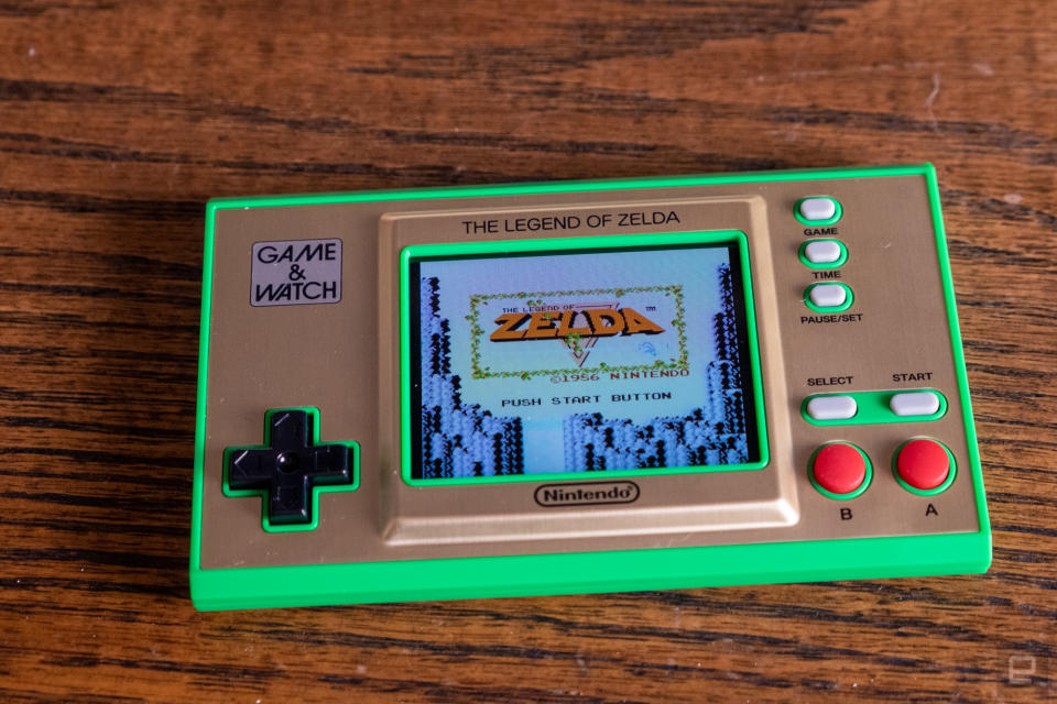 <p>The Legend of Zelda Game & Watch</p> 