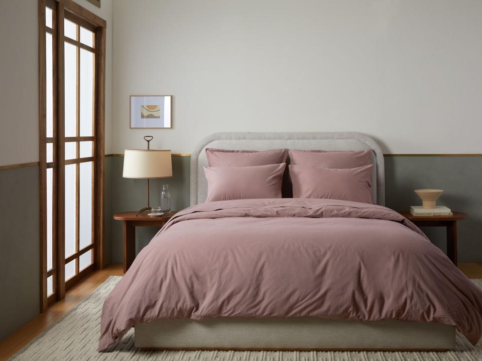 <p><a href="https://go.redirectingat.com?id=74968X1596630&url=https%3A%2F%2Fwww.parachutehome.com%2Fproducts%2Fsheet-set-brushed-cotton&sref=https%3A%2F%2F" rel="nofollow noopener" target="_blank" data-ylk="slk:Shop Now;elm:context_link;itc:0;sec:content-canvas" class="link ">Shop Now</a></p><p>Brushed Cotton Sheet Set</p><p>parachutehome.com</p><p>$169.00</p><span class="copyright">Jessica Schramm</span>