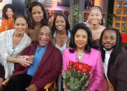 <b>Cosby Show</b><br><br> Les acteurs de la série se retrouvent encore fréquemment, même si quelqu'un manque à la photo de famille.