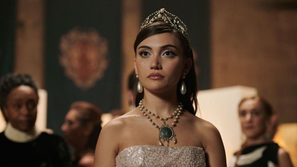 Daniela Nieves wears a crown in Vampire Academy 101