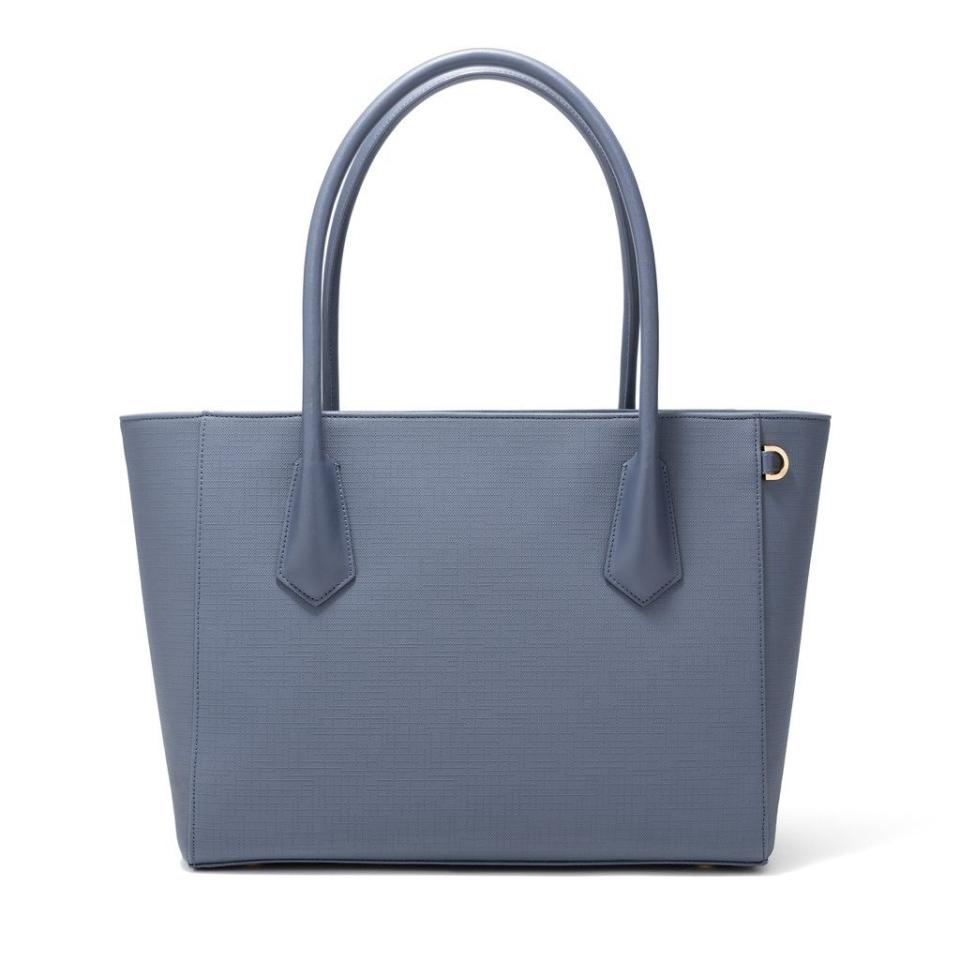 11) Legend Tote