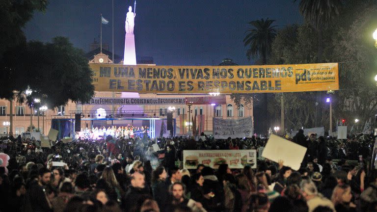 Ni una menos. Marcha contra la violencia de género desde el Congreso Nacional a Plaza de Mayo