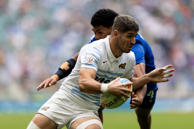 Los Pumas 7s ya están clasificados para París 2024: Germán Schulz, con la posesión de la pelota