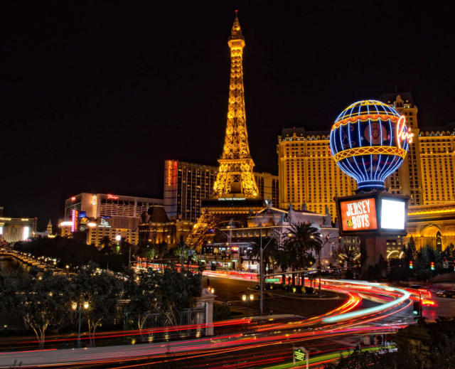 Paris Las Vegas to say bonjour to room tower: Travel Weekly