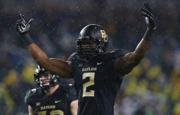 WACO, TX - NOVEMBER 22:  Shawn Oakman #2 of the Baylor Bears during play against the Oklahoma State Cowboys at McLane Stadium on November 22, 2014 in Waco, Texas.  (Photo by Ronald Martinez/Getty Images)