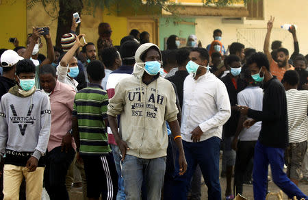 Sudanese demonstrators gather as they participate in anti-government protests in Khartoum, Sudan January 17, 2019. REUTERS/Mohamed Nureldin Abdallah