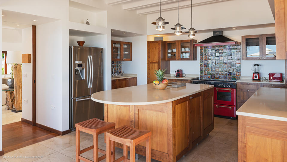 The kitchen - Credit: Photo: Laurent Benoit for St. Barth Sotheby’s International Realty