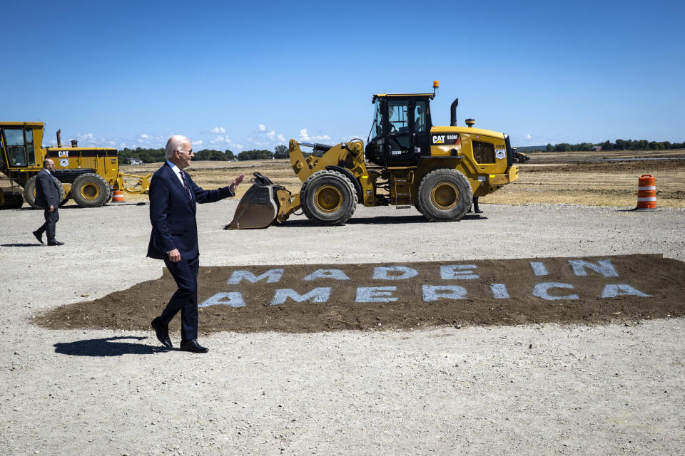 La política industrial del presidente Joe Biden busca alcanzar múltiples objetivos al mismo tiempo, pero la estrategia no está libre de riesgos. (Pete Marovich/The New York Times)
