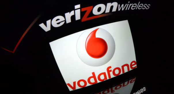 BRITAIN-US-TELECOM-STOCKS-BUSINESS-DIVEST-VODAFONE-VERIZON