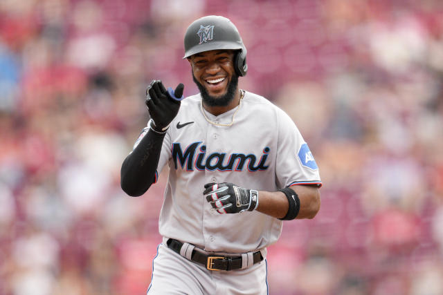 Jorge Soler of the Miami Marlins rounds the bases and shakes hands News  Photo - Getty Images