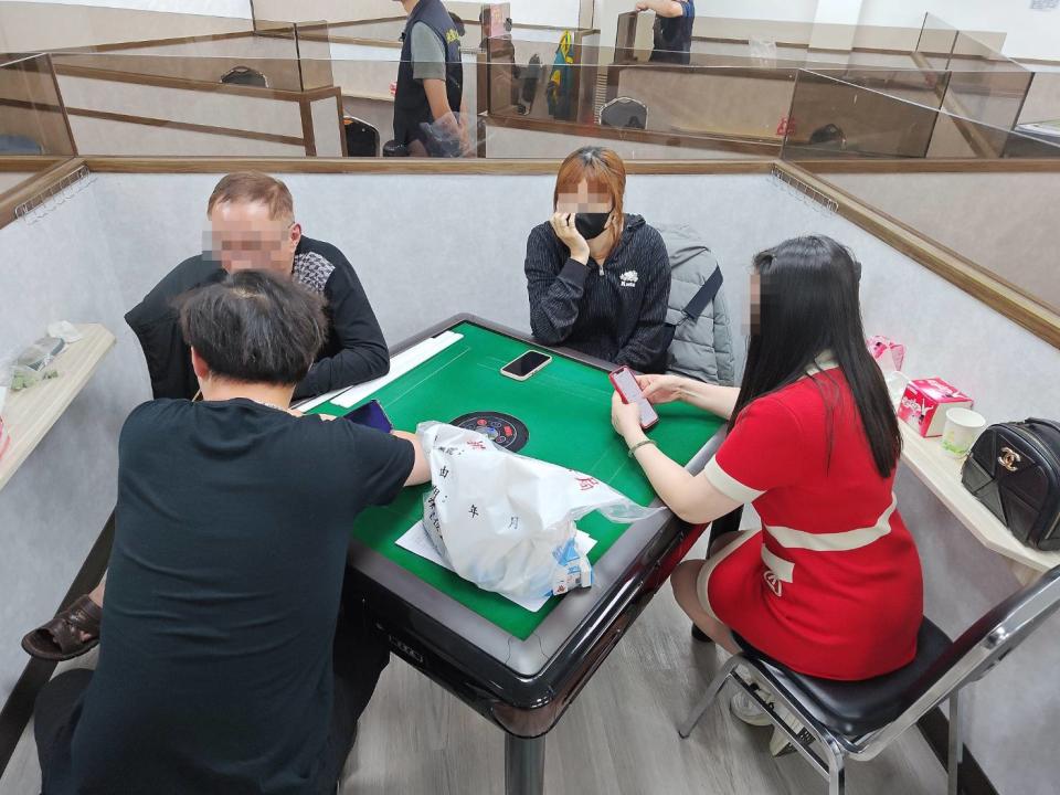 該棋牌社自開幕以來，遭多次檢舉內有賭博情事。圖：讀者提供