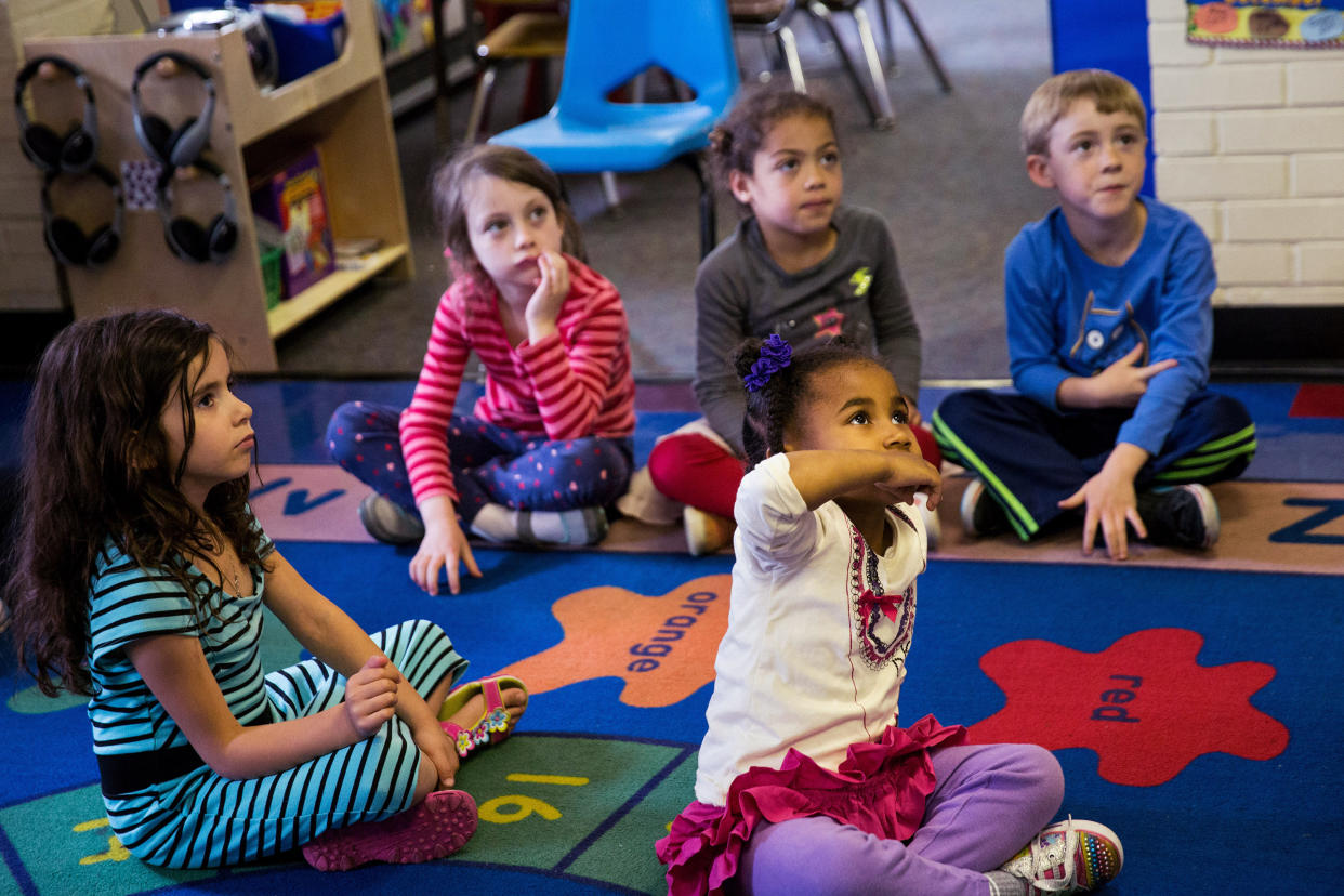 Estudiantes de kínder en la Escuela Primaria John Eaton en Washington, el 28 de abril de 2014. (Drew Angerer/The New York Times)