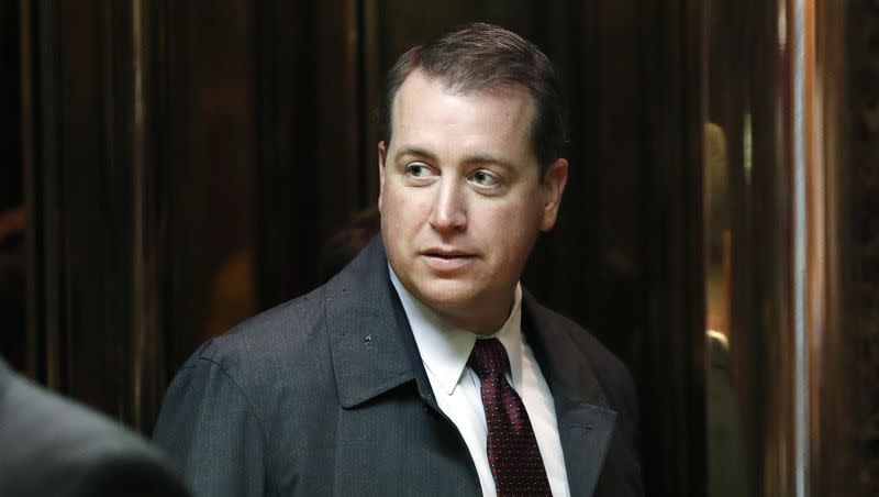 In this Nov. 15, 2016, file photo, Arizona State Treasurer Jeff DeWit steps into an elevator at Trump Tower in New York. Jeff DeWit resigned as Arizona GOP Chair after release of Kari Lake audio.