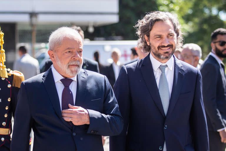 Lula y Santiago Cafiero en la Plaza San Martín