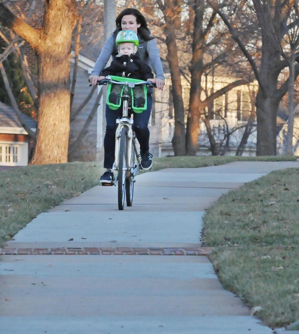 Biking around Rincon is one way Mayor Ken Lee would like to see the number of motorists decline.