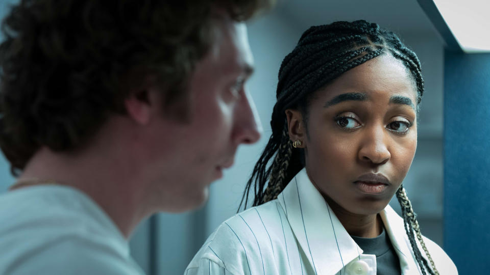 (l-r) Jeremy Allen White as Carmen “Carmy” Berzatto, Ayo Edebiri as Sydney Adamu in The Bear