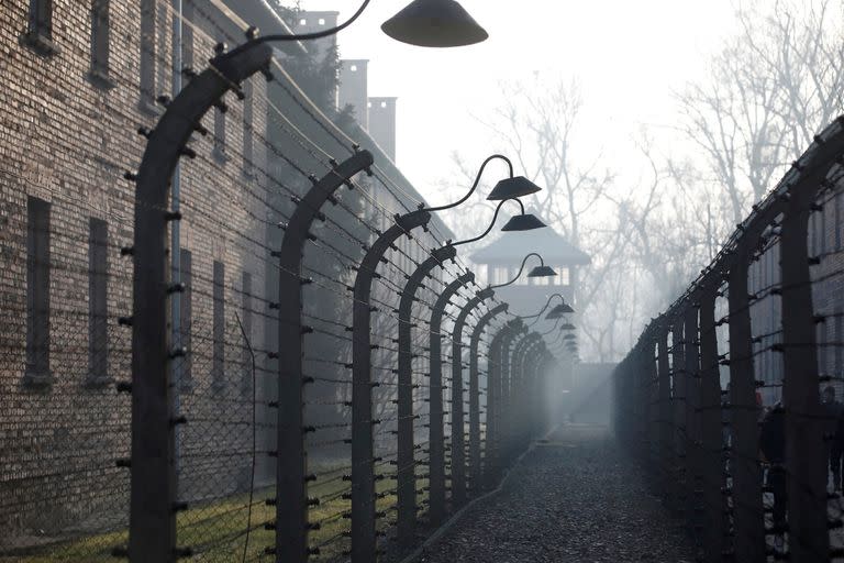 Los pasillos del campo de concentración de Auschwitz a 75 años de la liberación de los detenidos