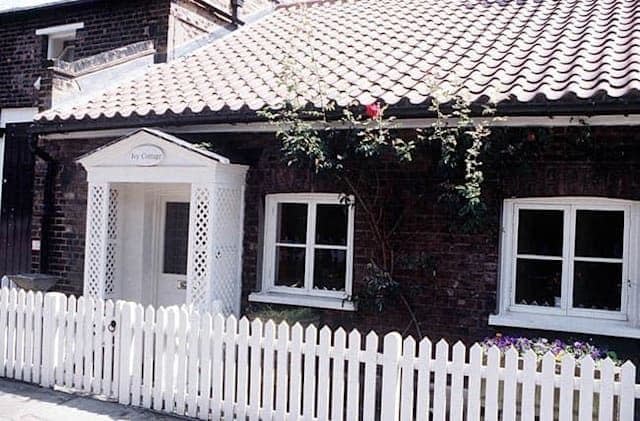 Ivy Cottage exterior 