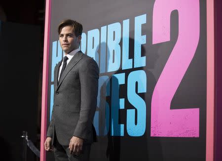 Cast member Chris Pine poses at the premiere of "Horrible Bosses 2" at the TCL Chinese Theatre in Hollywood, California November 20, 2014. REUTERS/Mario Anzuoni