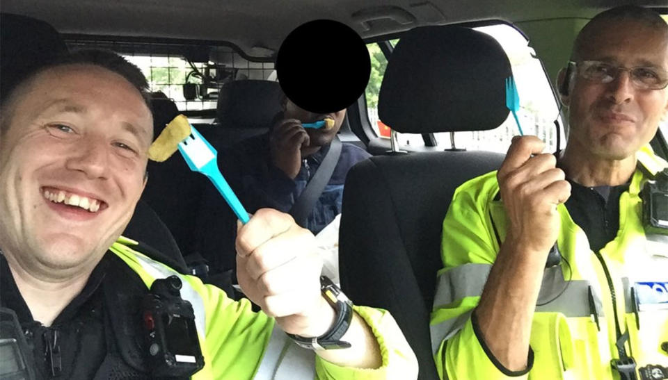 Police in the UK have snapped a selfie with a suspected illegal immigrant before feeding him chips. Source: Twitter/ Leicestershire Road Policing Unit (RPU)