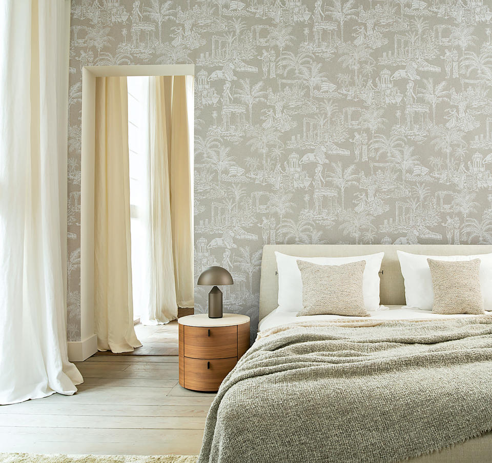 8. Bring delicate pattern with a beige wallpaper