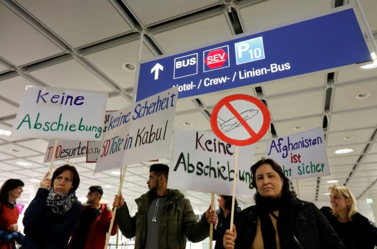 After initially rolling out the welcome mat for refugees and demonstrating, as seen here in Munich, against deportations, Germans are feeling more ambivalent about the issue, a development taken up by "Club Europa," a new film by young director Franziska Hoenisch