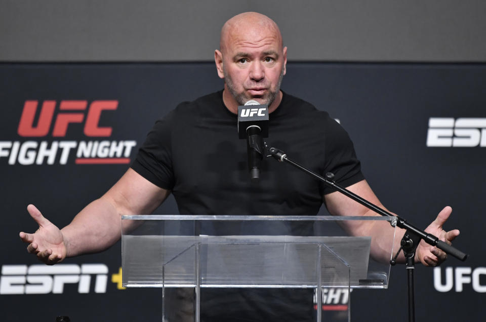 LAS VEGAS, NEVADA - SEPTEMBER 17: UFC president Dana White interacts with media during the UFC Fight Night press conference at UFC APEX on September 17, 2020 in Las Vegas, Nevada. (Photo by Jeff Bottari/Zuffa LLC)