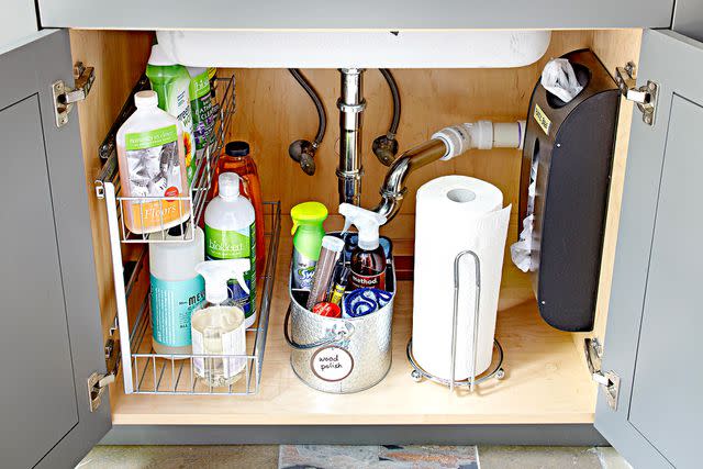 13 Small Bathroom Storage Ideas To Help You Organize Your Space Once And  For All - Narcity