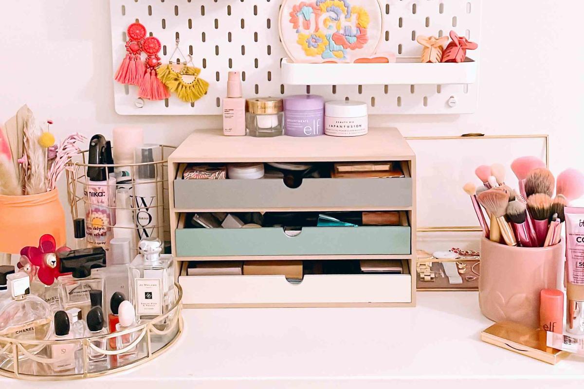 10 Makeup Organizer Ideas to Streamline Your Beauty Supplies