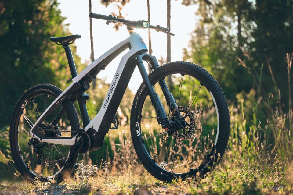 Schlanke Erscheinung: Porsches „eBike Sport". Copyright: Jannik Abelt