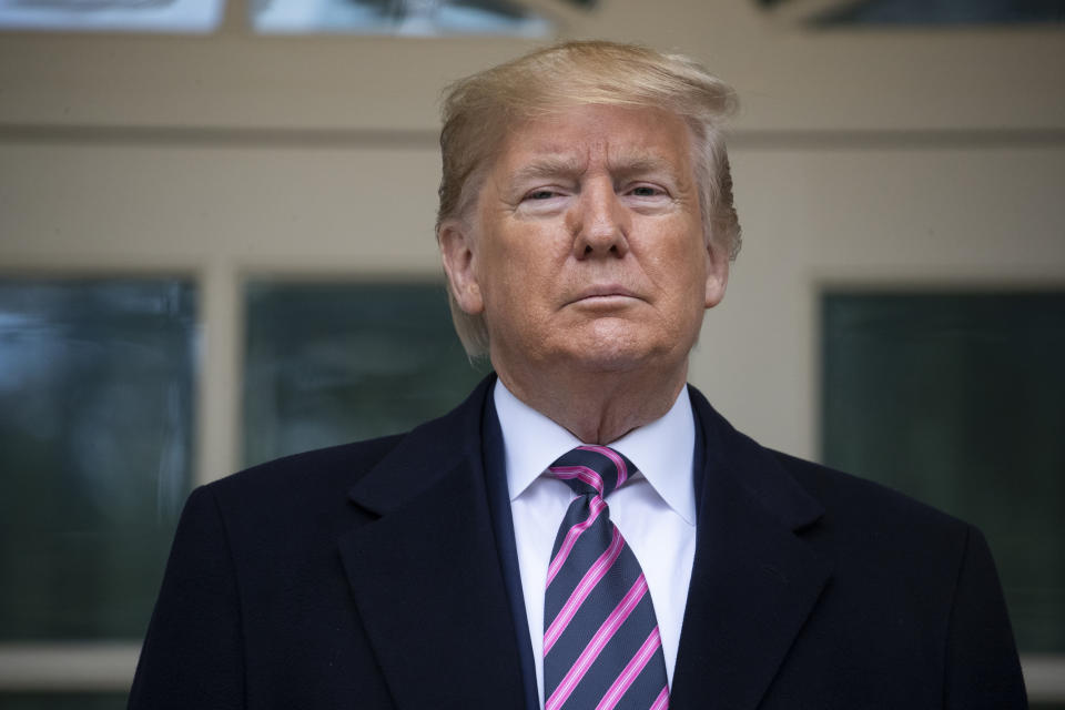 El presidente Donald Trump posa para los fotógrafos en la Casa Blanca, Washington, el viernes 13 de diciembre de 2019. (AP Foto/ Evan Vucci)