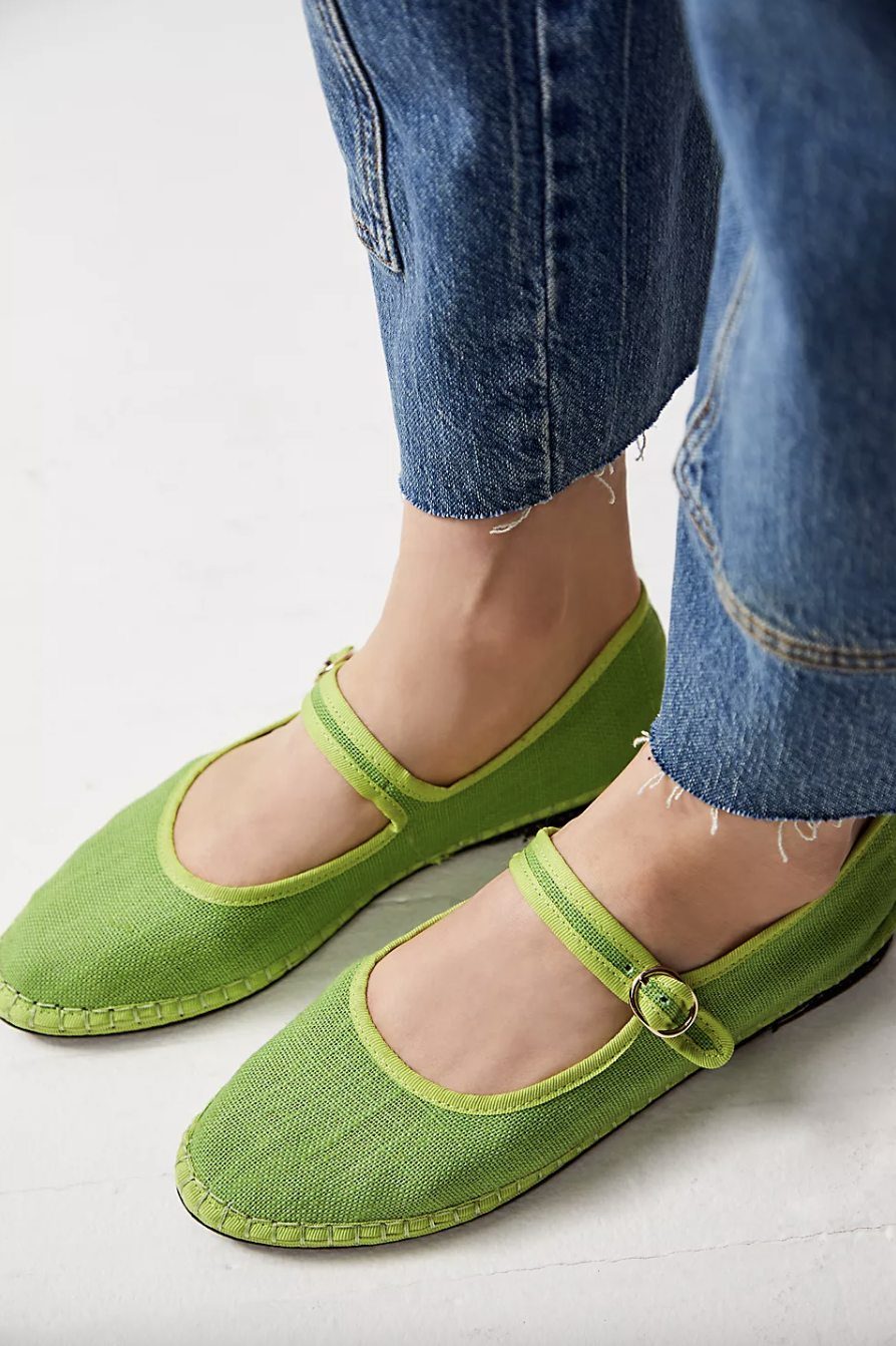 <p><a href="https://go.redirectingat.com?id=74968X1596630&url=https%3A%2F%2Fwww.freepeople.com%2Fshop%2Fhappy-place-mary-janes%2F&sref=https%3A%2F%2Fwww.townandcountrymag.com%2Fstyle%2Ffashion-trends%2Fg60357437%2Fbest-espadrille-flats%2F" rel="nofollow noopener" target="_blank" data-ylk="slk:Shop Now;elm:context_link;itc:0;sec:content-canvas" class="link ">Shop Now</a></p><p>Happy Place Mary Janes</p><p>freepeople.com</p><p>$160.00</p>