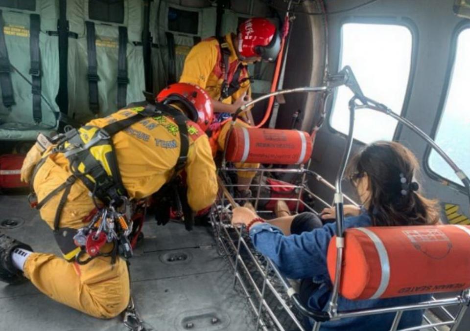 前往廬山溫泉區旅遊的孕婦疑身體不適搭乘直升機後送就醫。（記者陳金龍翻攝）