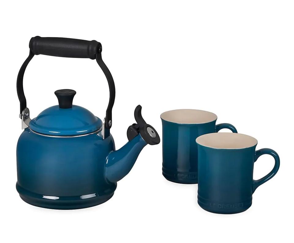 le creuset demi kettle set