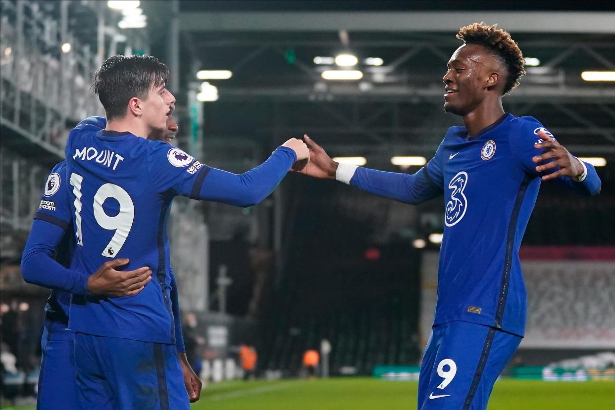 Mason Mount celebrates with his teammates (EPA)