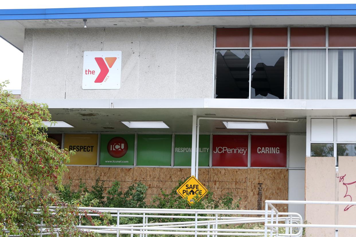 The old YMCA complex on Northside Boulevard in South Bend on Thursday, Sept. 28, 2023. The vacant building will be demolished in the future.