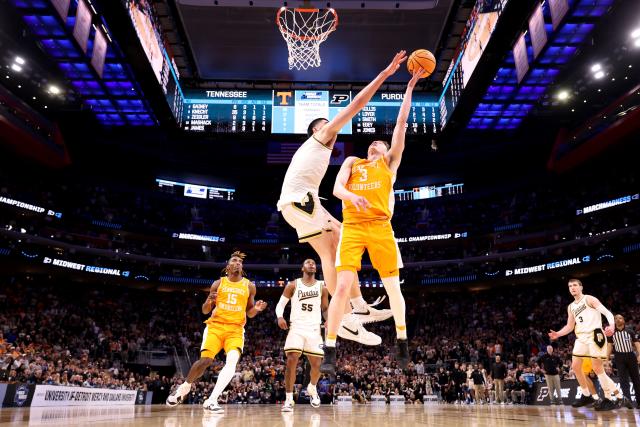 A great play.' Zach Edey's blocked shot sealed Purdue basketball's Final  Four berth. - Yahoo Sports