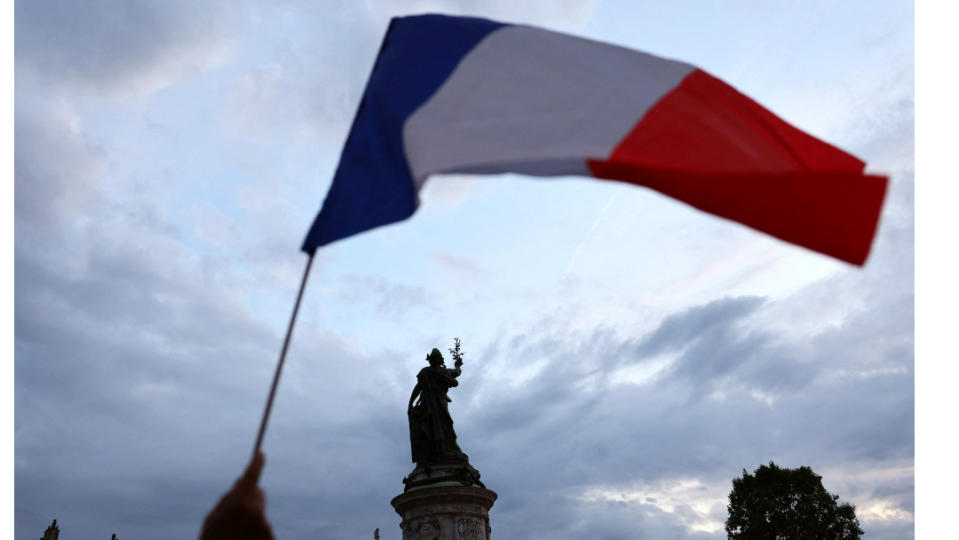 法國國會改選首輪投票結束，總統馬克宏的中間派聯盟慘敗。路透社
