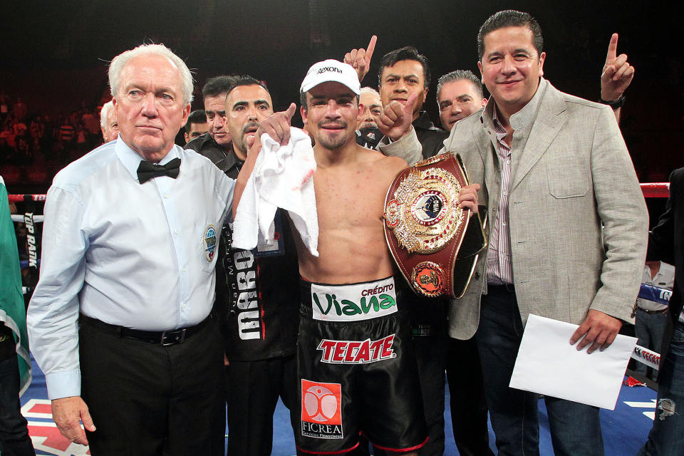 INGLEWOOD, ESTADOS UNIDOS - MAYO 17: Juan Manuel Marquez en festejo, durante la pelea a 12 round en peso Welter, en el Forum de Inglewood, el 17 de Mayo de 2014 en Inglewood, Estados Unidos. (Foto: Chris Farina/TOP RANK)