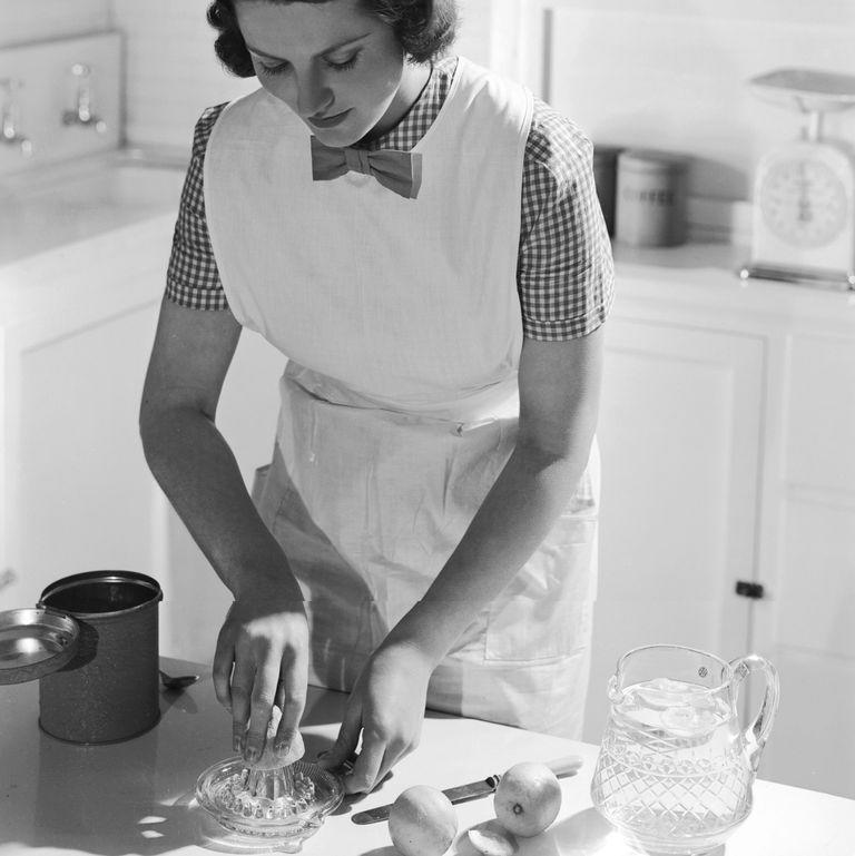 1950s: Use hot water to juice lemons.
