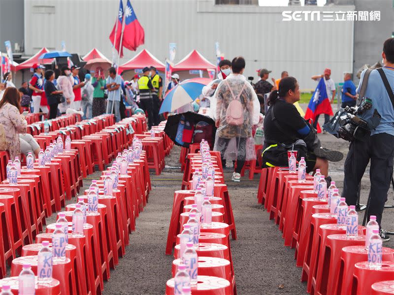  現場傳出有韓粉因佔位而發生口角。（圖／記者陳政宇攝影）